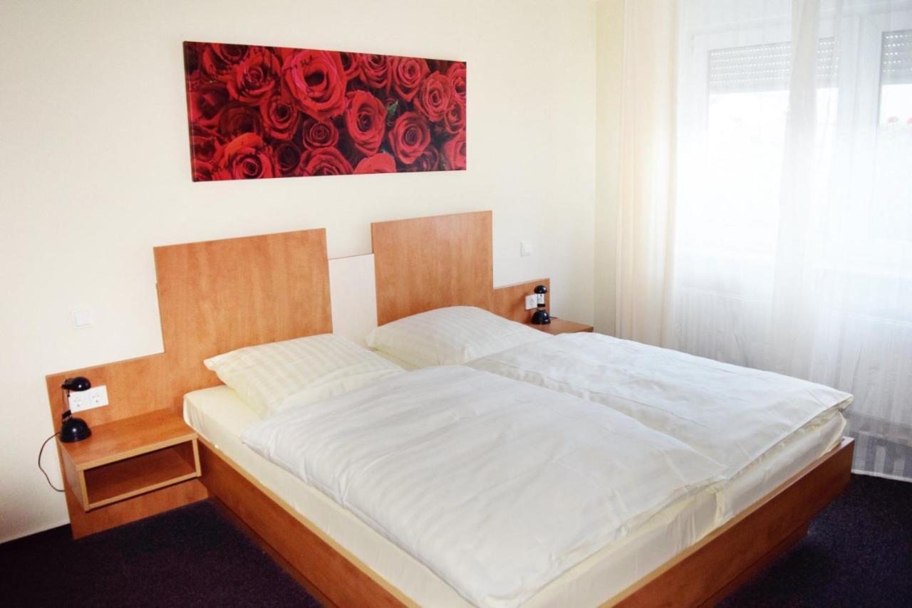 Hotel Meuser Wiesbaden Eksteriør billede